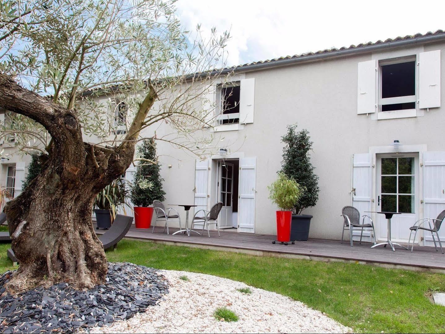 Logis Auberge De La Riviere Les Velluire-sur-Vendee Exterior foto